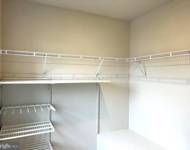 50 Peregrine Way - Photo Thumbnail 16