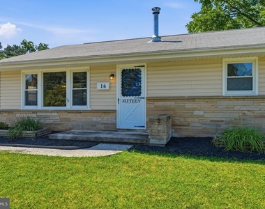 16 Ford Avenue - Photo Thumbnail 3