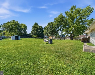 16 Ford Avenue - Photo Thumbnail 25