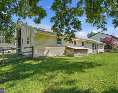 16 Ford Avenue - Photo Thumbnail 27