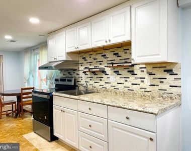 9122 Bridgewater Street - Photo Thumbnail 2