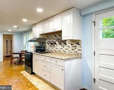 9122 Bridgewater Street - Photo Thumbnail 3