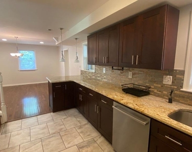 6006 Windham Road - Photo Thumbnail 5