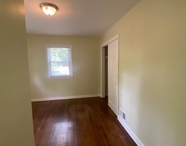 6006 Windham Road - Photo Thumbnail 14