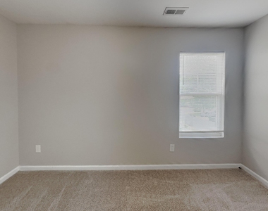 6867 Horseback Lane - Photo Thumbnail 12