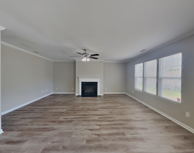 6867 Horseback Lane - Photo Thumbnail 3