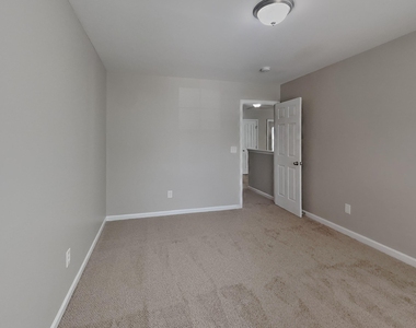 6867 Horseback Lane - Photo Thumbnail 10