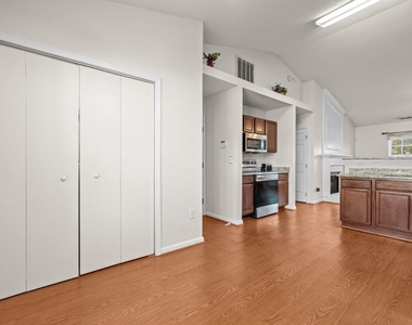 4109 Fawn Glen Drive - Photo Thumbnail 3