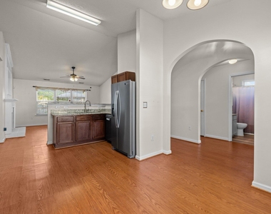 4109 Fawn Glen Drive - Photo Thumbnail 11