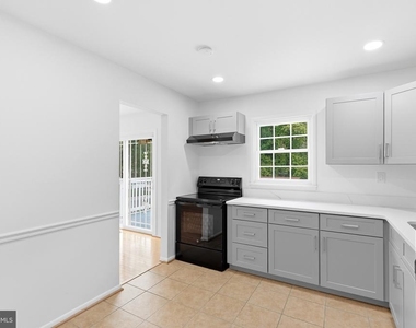 17004 Gohagen Road - Photo Thumbnail 7