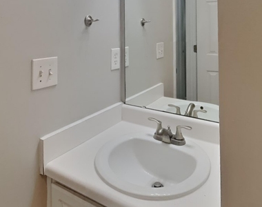 4812 Silverdene Street - Photo Thumbnail 13