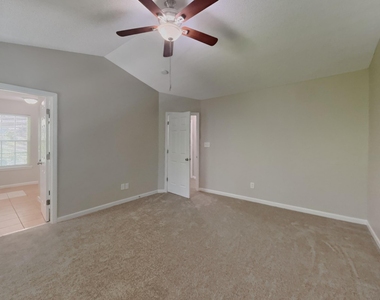 4812 Silverdene Street - Photo Thumbnail 6