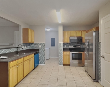 4812 Silverdene Street - Photo Thumbnail 4