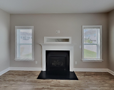 834 Lakemont Drive - Photo Thumbnail 2