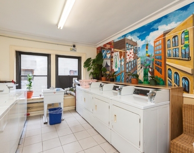 1164 N Dearborn - Photo Thumbnail 10