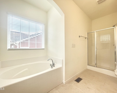606 Briarcliff Street - Photo Thumbnail 13