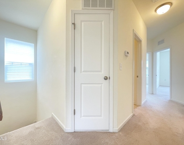606 Briarcliff Street - Photo Thumbnail 8