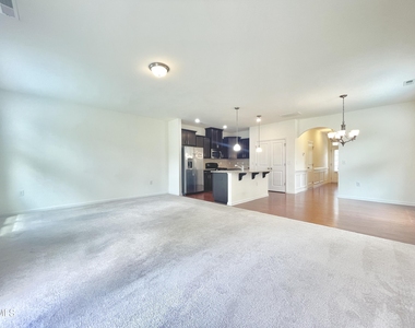 606 Briarcliff Street - Photo Thumbnail 3