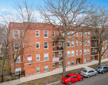 2520 W Leland Ave - Photo Thumbnail 9