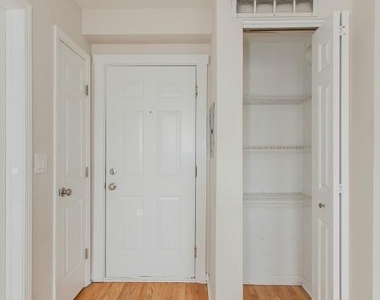 2520 W Leland Ave - Photo Thumbnail 1