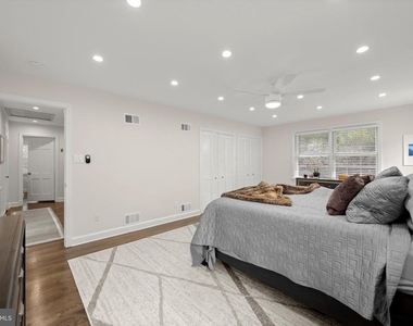 6709 Pemberton Street - Photo Thumbnail 22