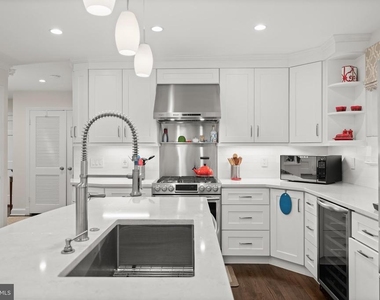 6709 Pemberton Street - Photo Thumbnail 13
