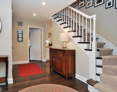 6709 Pemberton Street - Photo Thumbnail 4