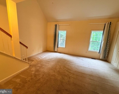 13759 Lark Song Drive - Photo Thumbnail 12