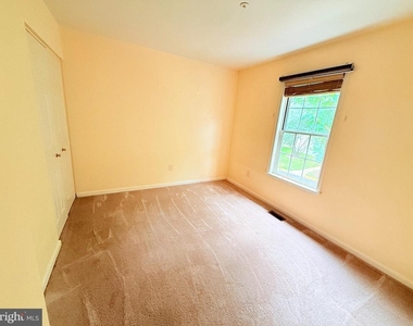 13759 Lark Song Drive - Photo Thumbnail 23