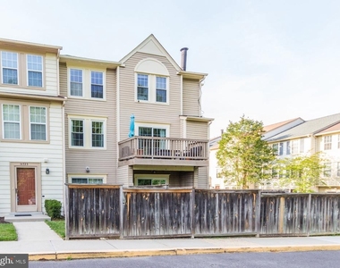 14741 Wexhall Terrace - Photo Thumbnail 34