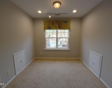 606 Lyon Tree Lane - Photo Thumbnail 22