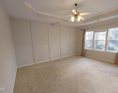 606 Lyon Tree Lane - Photo Thumbnail 15