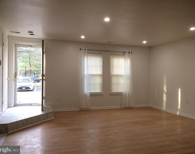 14522 Wexhall Terrace - Photo Thumbnail 8