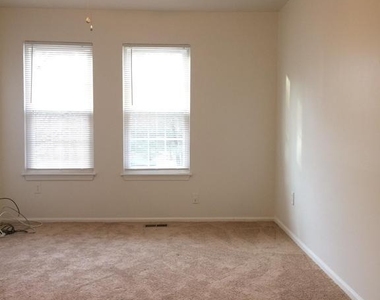 14522 Wexhall Terrace - Photo Thumbnail 24