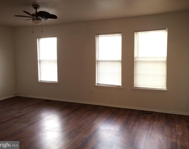 14522 Wexhall Terrace - Photo Thumbnail 9
