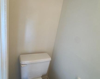 6762 Ducketts Lane - Photo Thumbnail 8