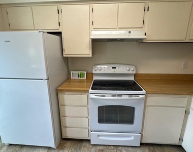6762 Ducketts Lane - Photo Thumbnail 2