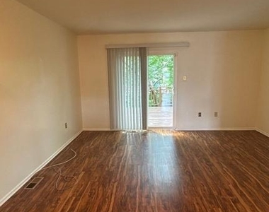 6762 Ducketts Lane - Photo Thumbnail 4