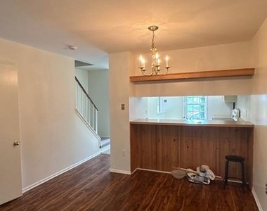 6762 Ducketts Lane - Photo Thumbnail 5