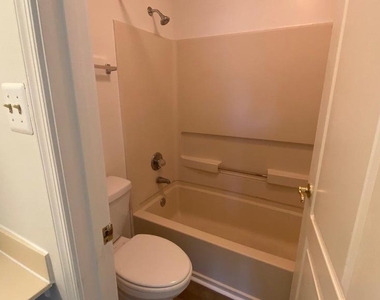 8601 Falls Run Road - Photo Thumbnail 15