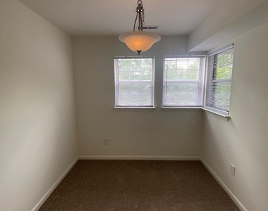 8601 Falls Run Road - Photo Thumbnail 4