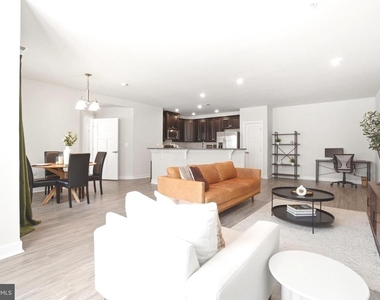 10020 Ruffian Way - Photo Thumbnail 6