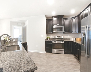 10020 Ruffian Way - Photo Thumbnail 10