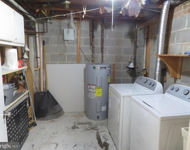 9150 Lambskin Lane - Photo Thumbnail 16