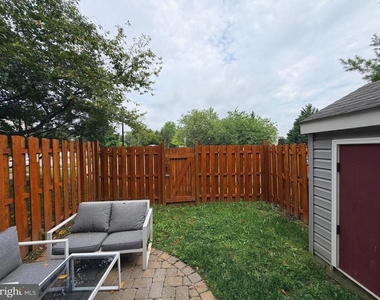 605 Tivoli Road - Photo Thumbnail 6