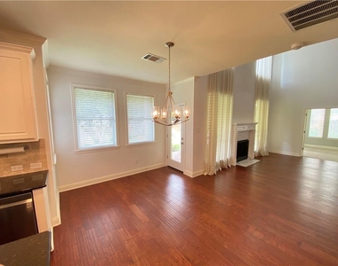 7424 Jaborandi Dr - Photo Thumbnail 6
