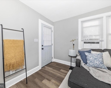 2905 Goodwood Road - Photo Thumbnail 2
