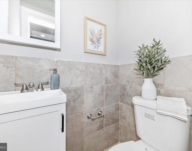 2905 Goodwood Road - Photo Thumbnail 16
