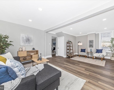 2905 Goodwood Road - Photo Thumbnail 3