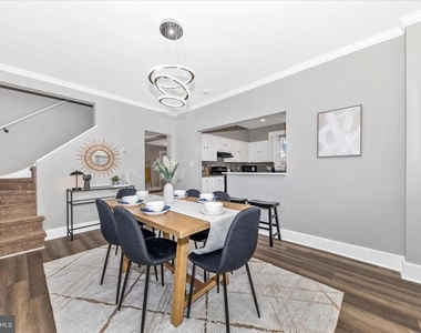 2905 Goodwood Road - Photo Thumbnail 10